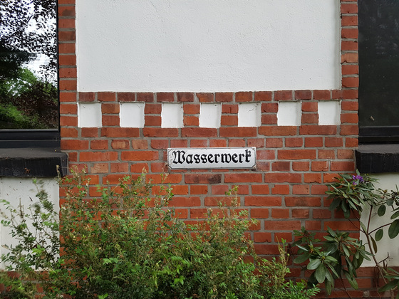 Schild des alten Wasserwerks Schild des alten Wasserwerks